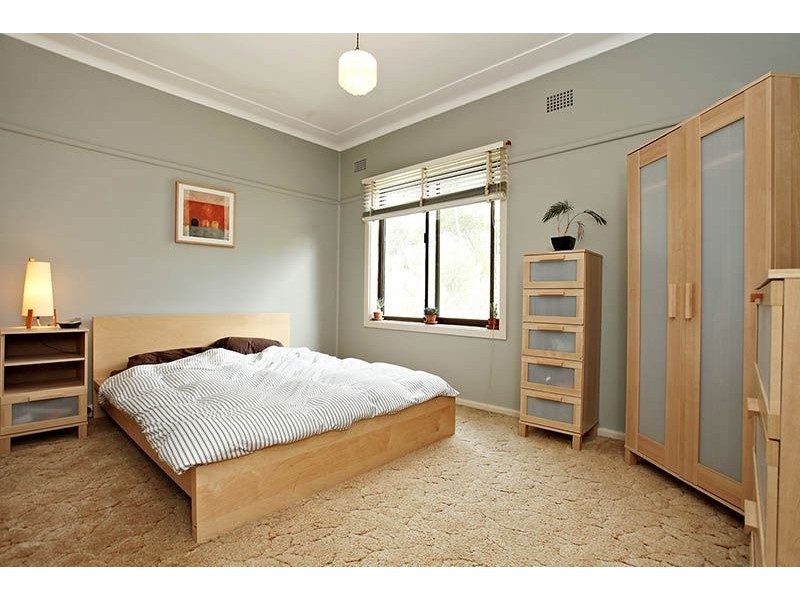 16 Noakes Parade, Lalor Park NSW 2147