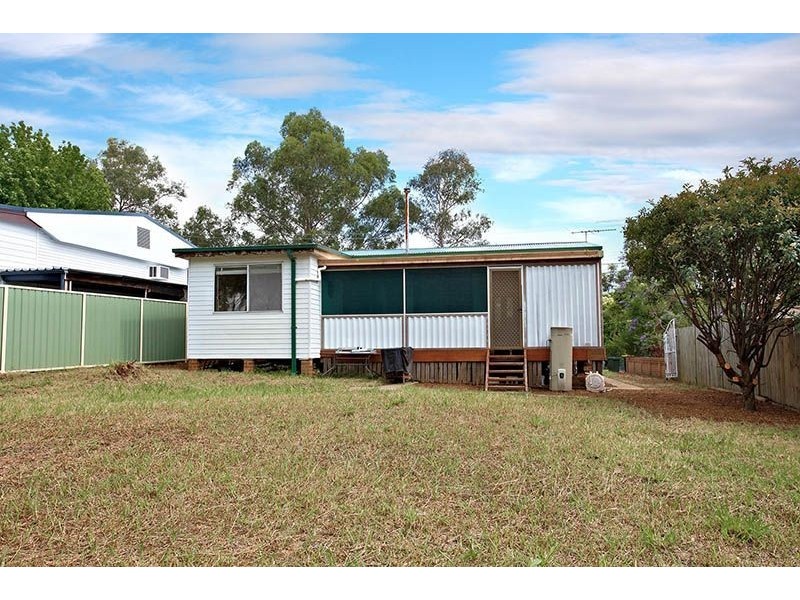 16 Noakes Parade, Lalor Park NSW 2147