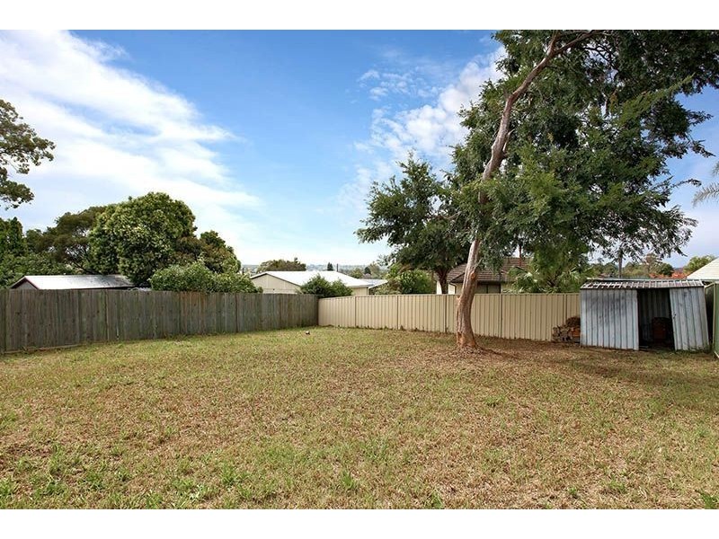 16 Noakes Parade, Lalor Park NSW 2147