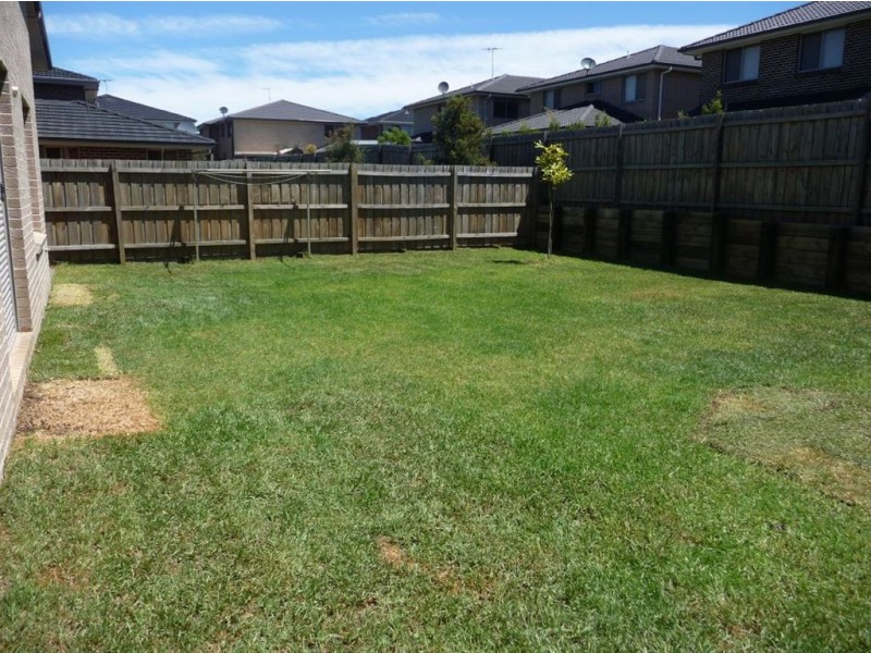 26 Paringa Drive, The Ponds NSW 2769