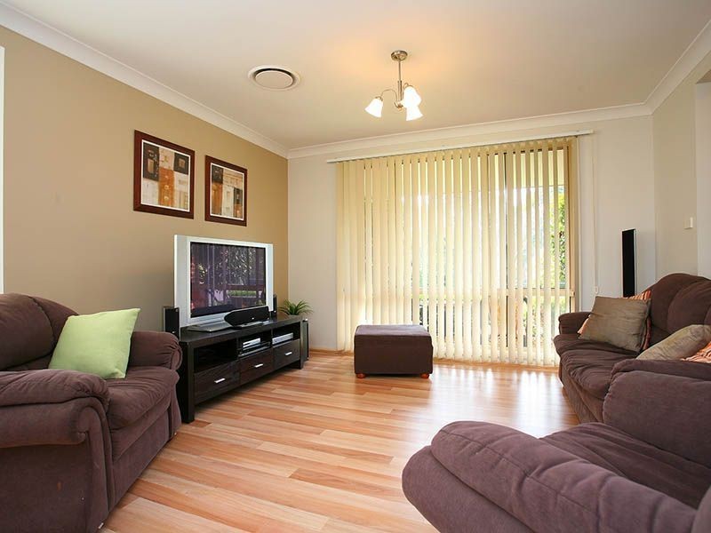 10 Verna Place, Quakers Hill NSW 2763