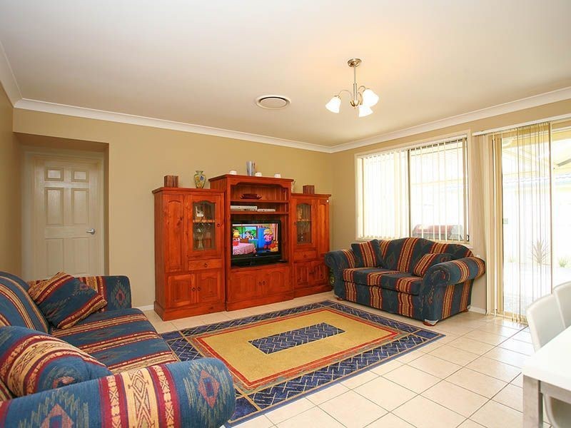 10 Verna Place, Quakers Hill NSW 2763