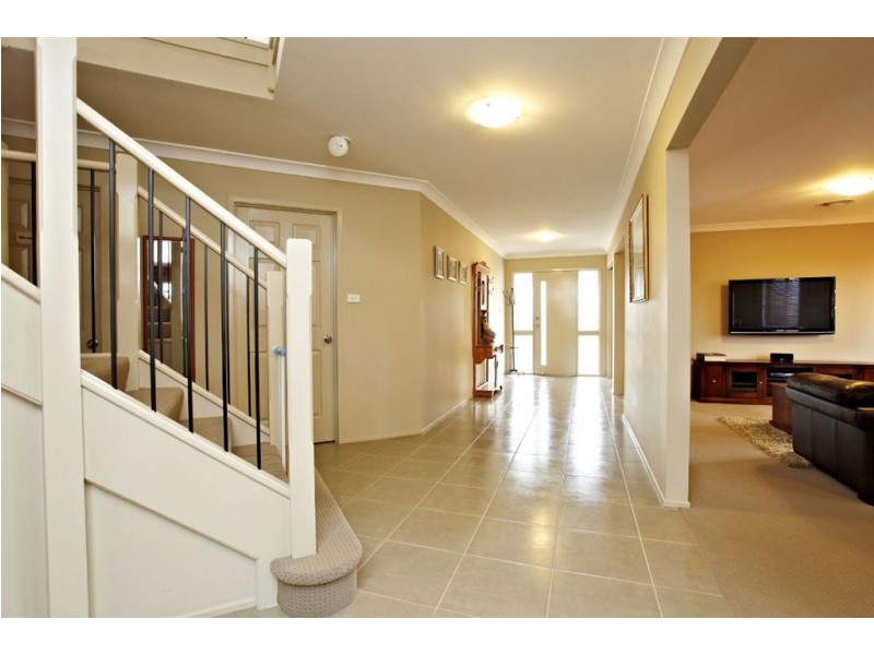 19 Ridgeline Drive, The Ponds NSW 2769