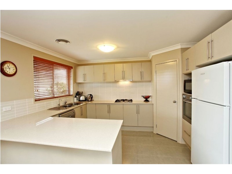 19 Ridgeline Drive, The Ponds NSW 2769