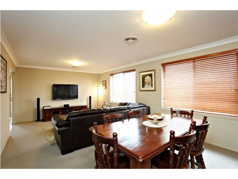 19 Ridgeline Drive, The Ponds NSW 2769