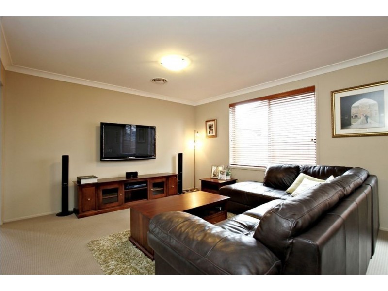 19 Ridgeline Drive, The Ponds NSW 2769