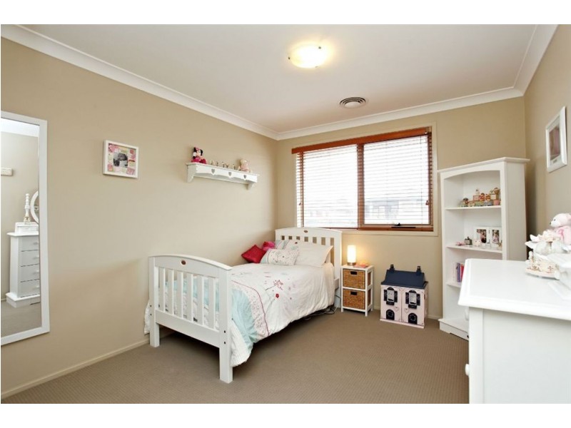 19 Ridgeline Drive, The Ponds NSW 2769