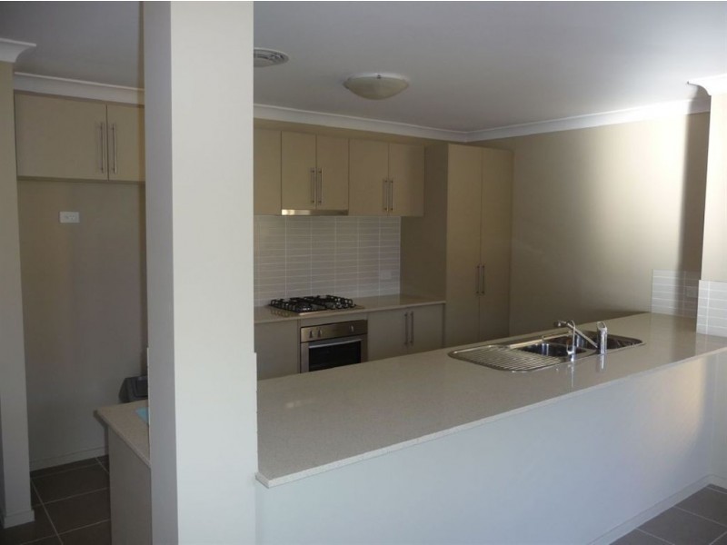 20 Adelong Parade, The Ponds NSW 2769