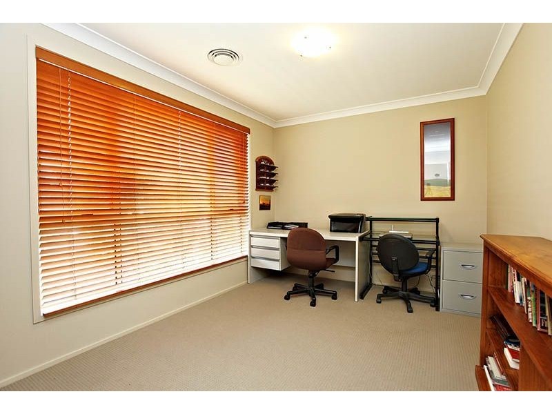 19 Ridgeline Drive, The Ponds NSW 2769