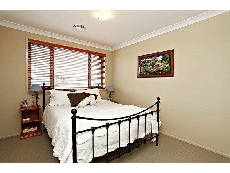 19 Ridgeline Drive, The Ponds NSW 2769