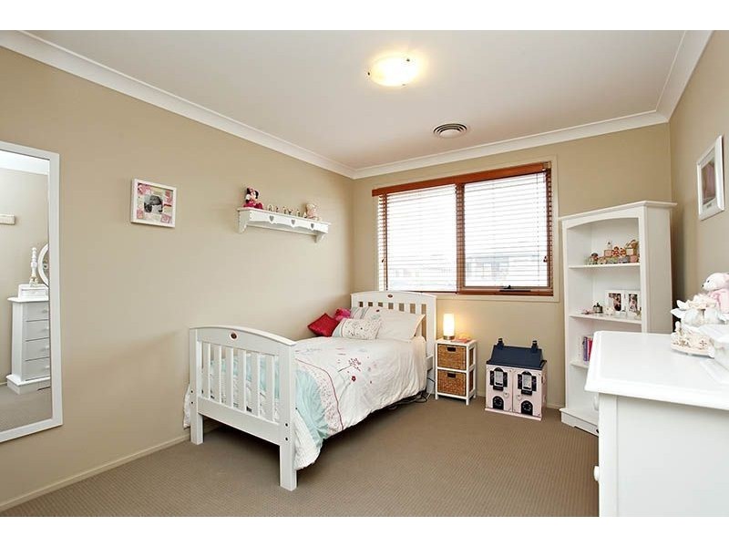 19 Ridgeline Drive, The Ponds NSW 2769