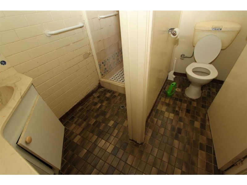 84 Rose Street, Koongal QLD 4701