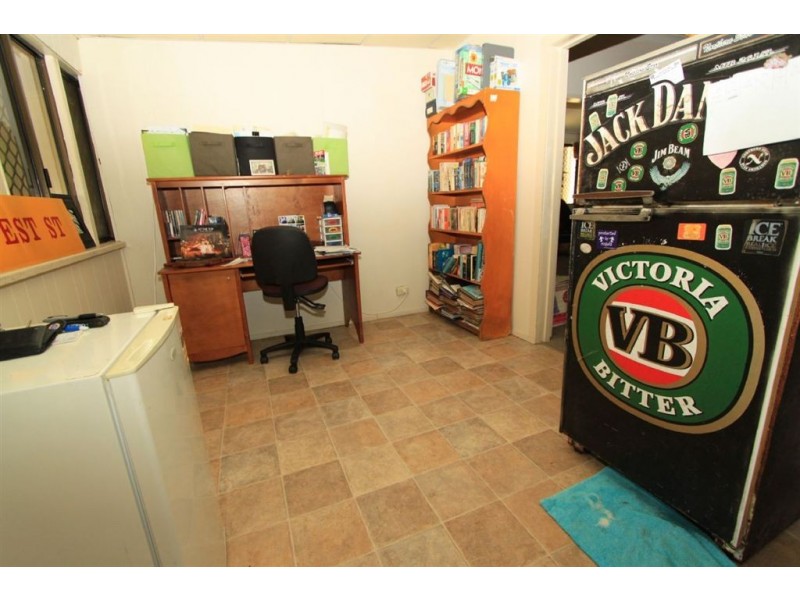 71 West Street, The Range QLD 4700