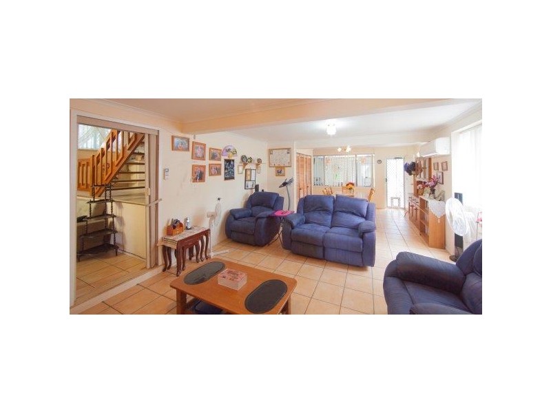 16 Mortensen Street, Park Avenue QLD 4701