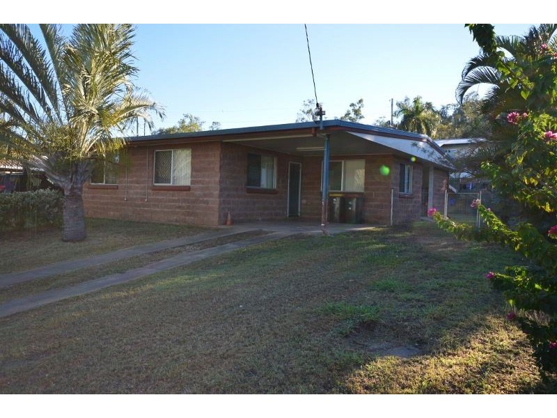 1/12 Macarthur Street, Koongal QLD 4701