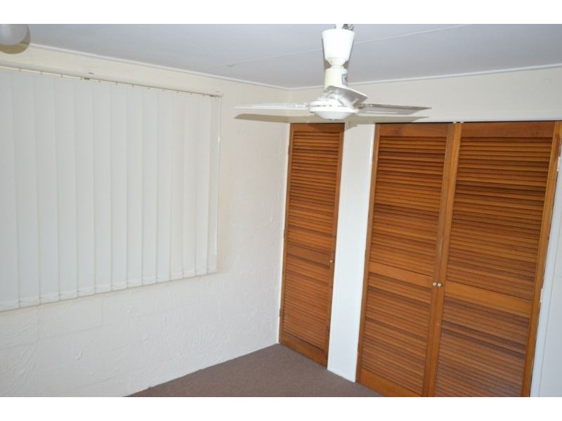 1/12 Macarthur Street, Koongal QLD 4701
