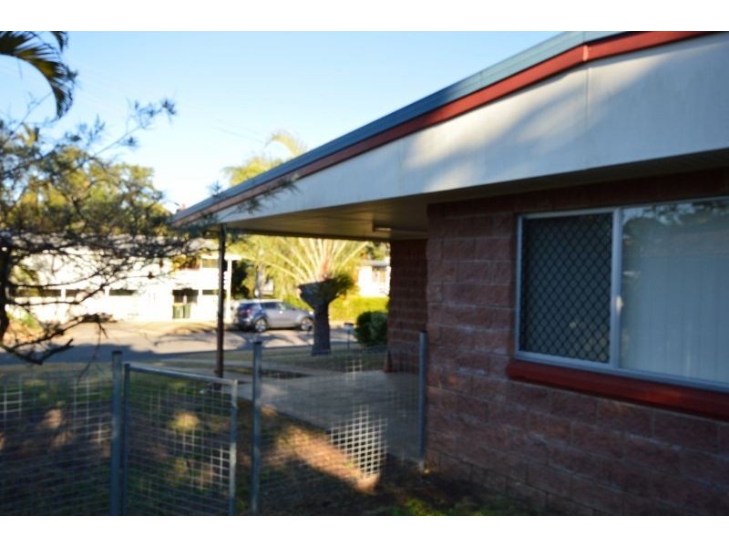 1/12 Macarthur Street, Koongal QLD 4701