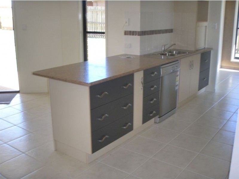 3 Koolamarra Dr, Gracemere QLD 4702