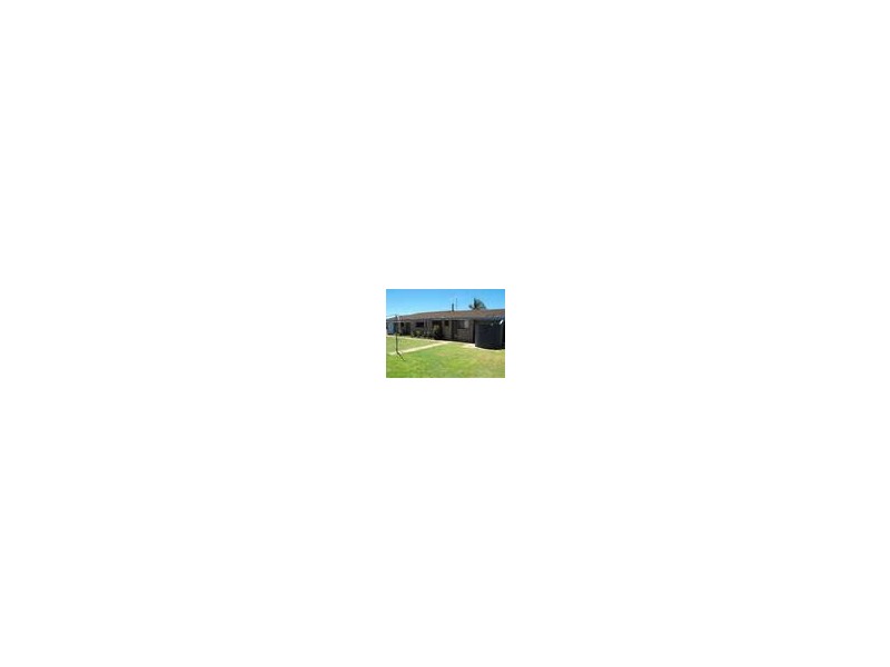 18 Birdie Street, Nanango QLD 4615