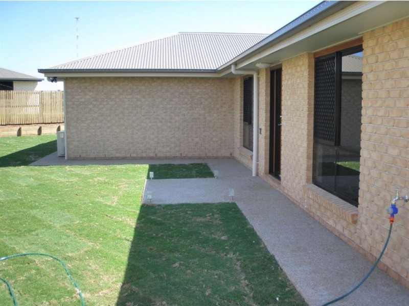 18 Koolamarra Dr, Gracemere QLD 4702