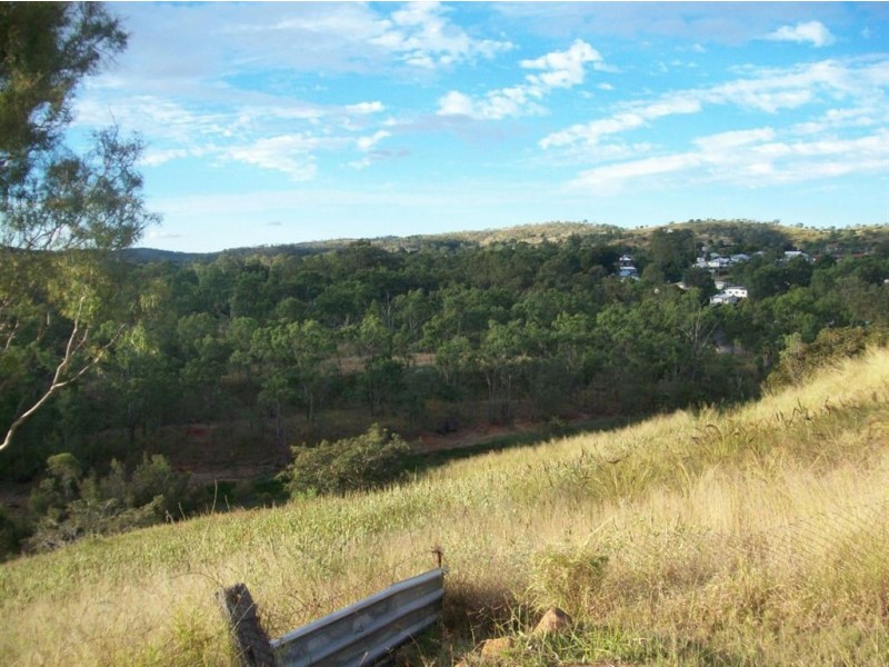 17 Queen Street, Mount Morgan QLD 4714