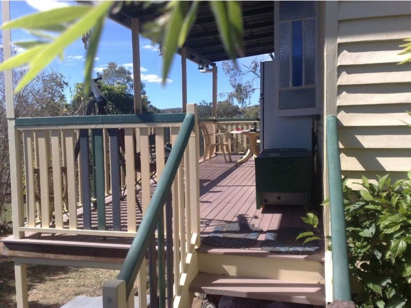 21 West Street, Mount Morgan QLD 4714