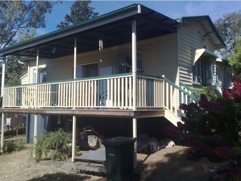 21 West Street, Mount Morgan QLD 4714