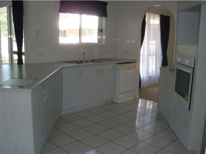 80 Bryant st, Koongal QLD 4701