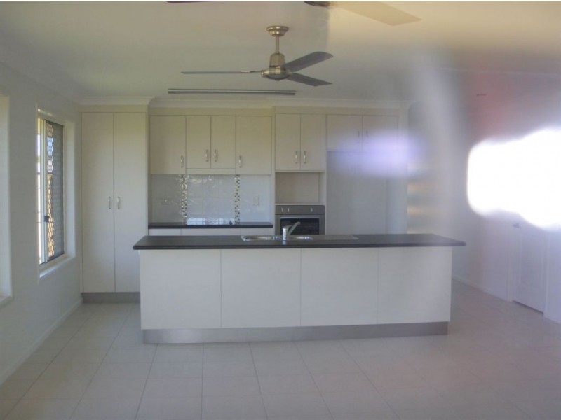 40 Riley Dv, Gracemere QLD 4702