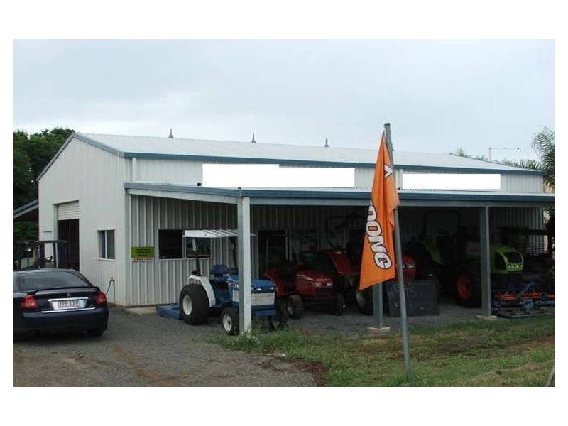 28 Oshanesy St, Gracemere QLD 4702