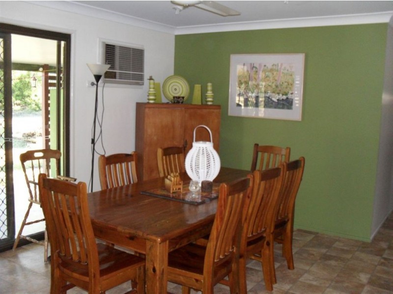 32 Watts Rd, Gracemere QLD 4702
