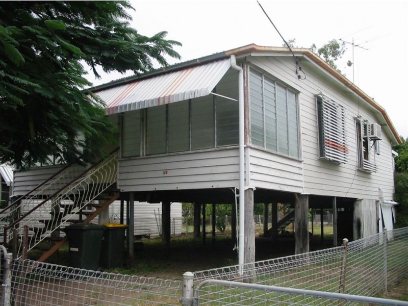 21 Wood St, Depot Hill QLD 4700