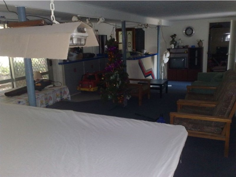 17 Werner st, Park Avenue QLD 4701