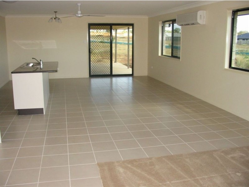 4 Mamalis Street, Gracemere QLD 4702
