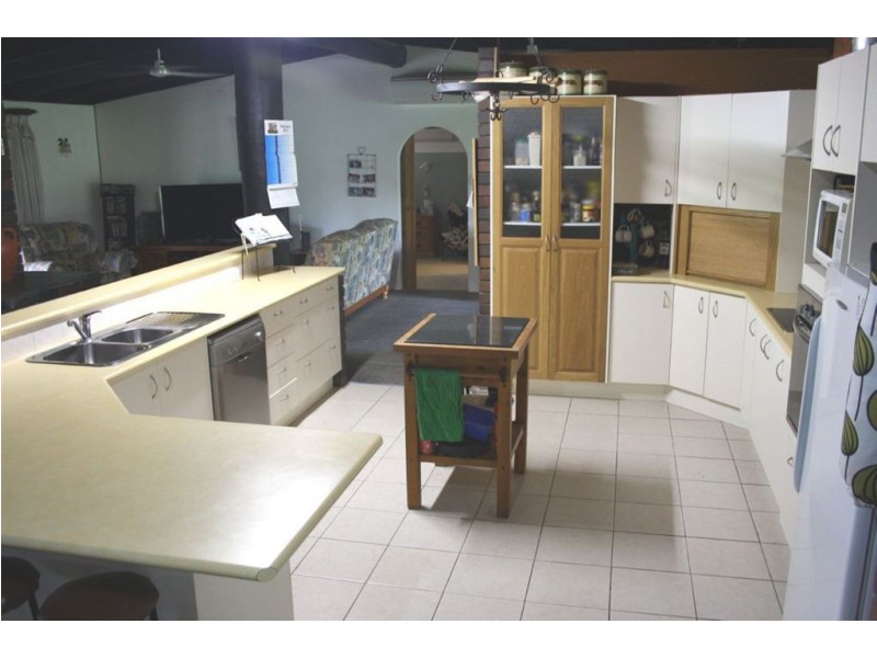 111 Victoria Street, Gracemere QLD 4702