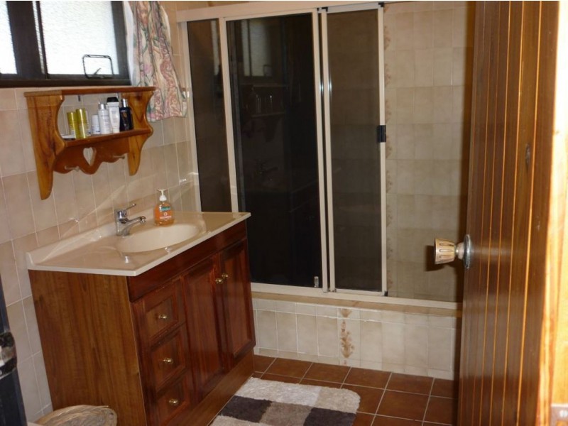 111 Victoria Street, Gracemere QLD 4702