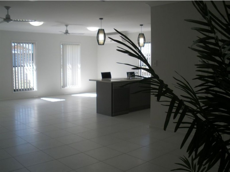 13 Jamie Cresent, Gracemere QLD 4702