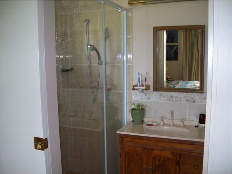 15 Preston Road, Bouldercombe QLD 4702