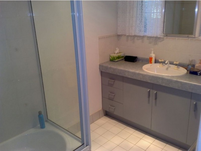 1120 Yeppoon Rd, Cawarral QLD 4702