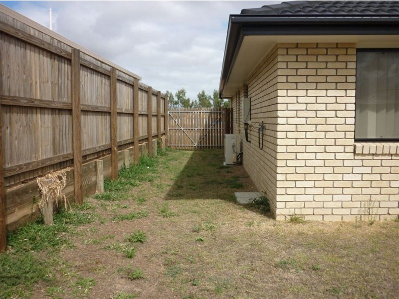 18 Jamie Cresent, Gracemere QLD 4702