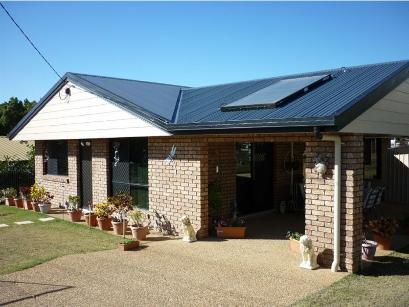 32 Dee street, Mount Morgan QLD 4714