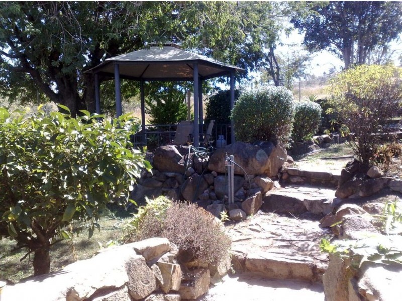 19 Gowdie Street, Mount Morgan QLD 4714