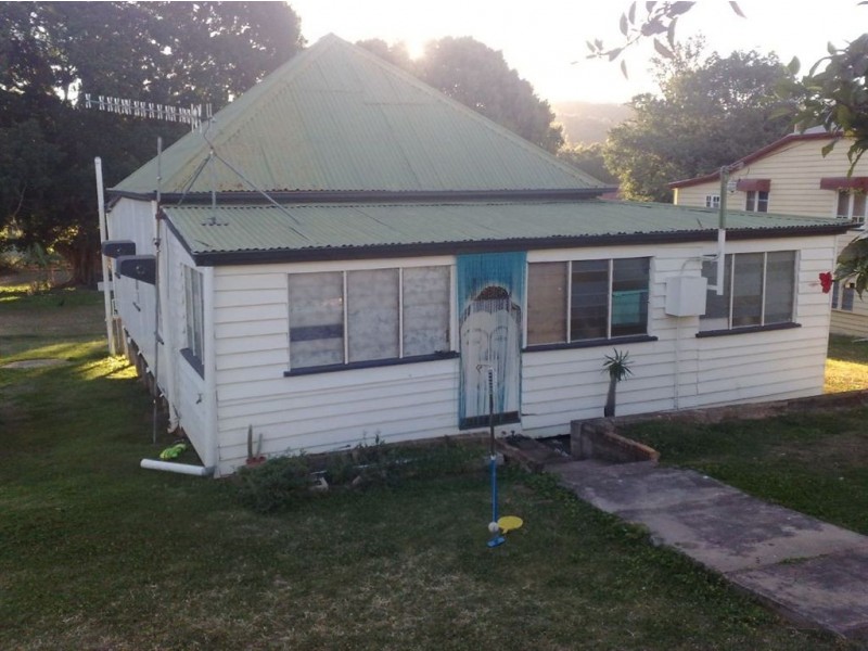 82 James Street, Mount Morgan QLD 4714