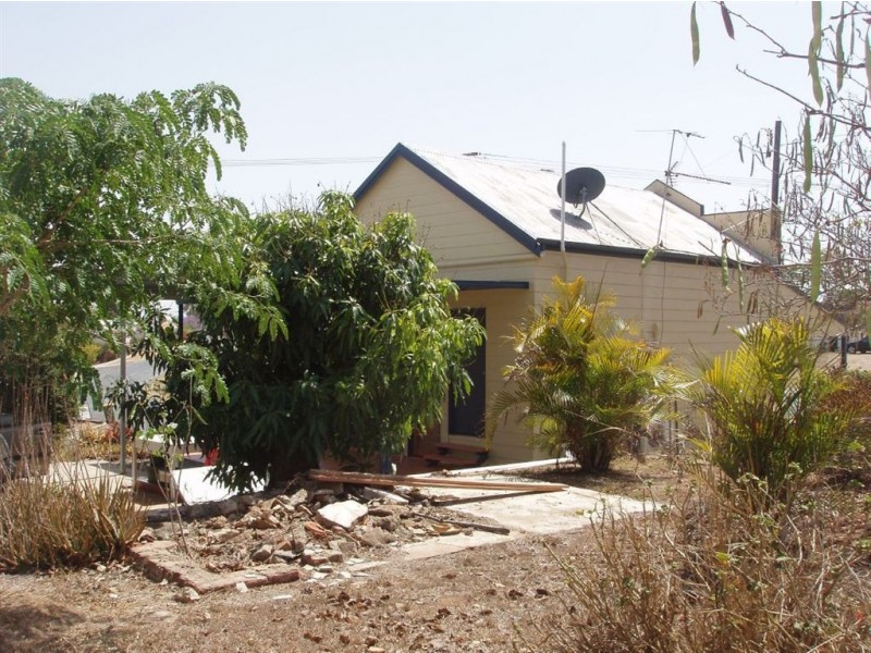 40 Central Street, Mount Morgan QLD 4714