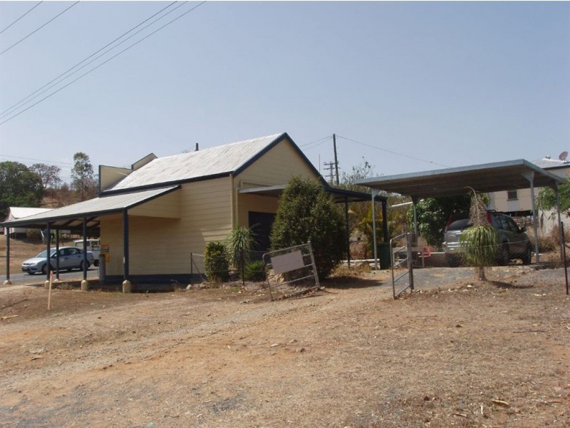 40 Central Street, Mount Morgan QLD 4714