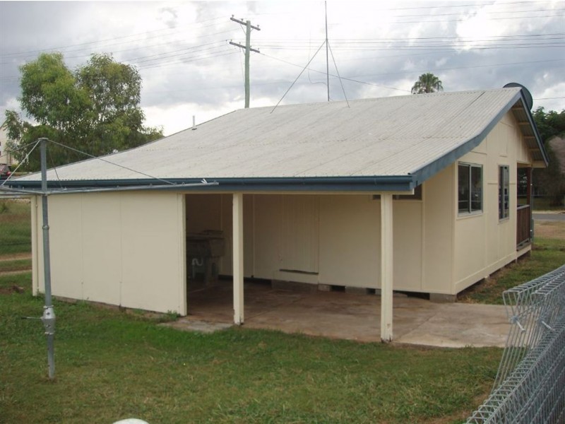 52 Dee Street, Mount Morgan QLD 4714
