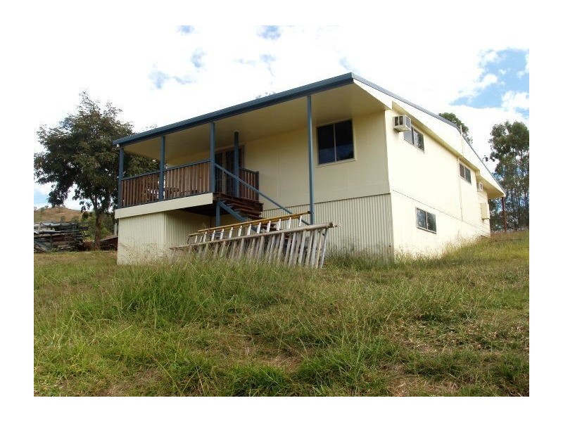 7 Racecourse Road, Mount Morgan QLD 4714