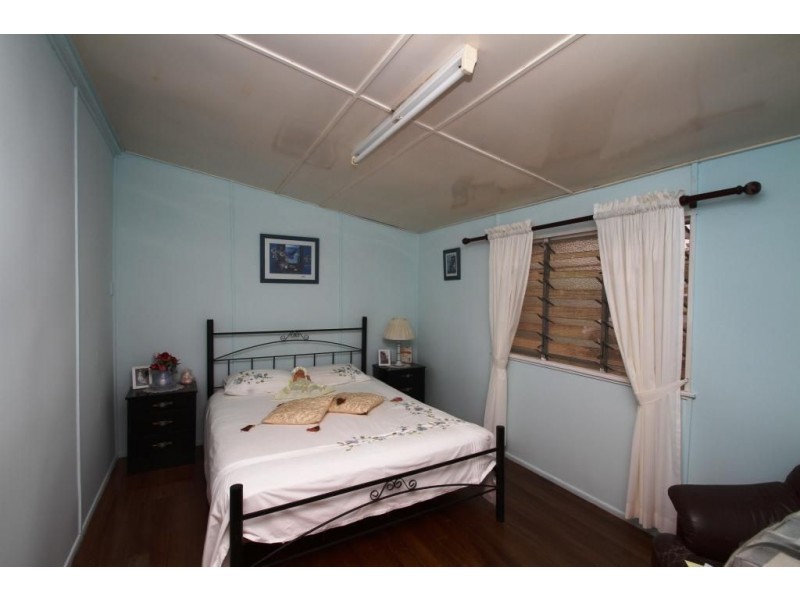 11 Davis Street, Mount Morgan QLD 4714