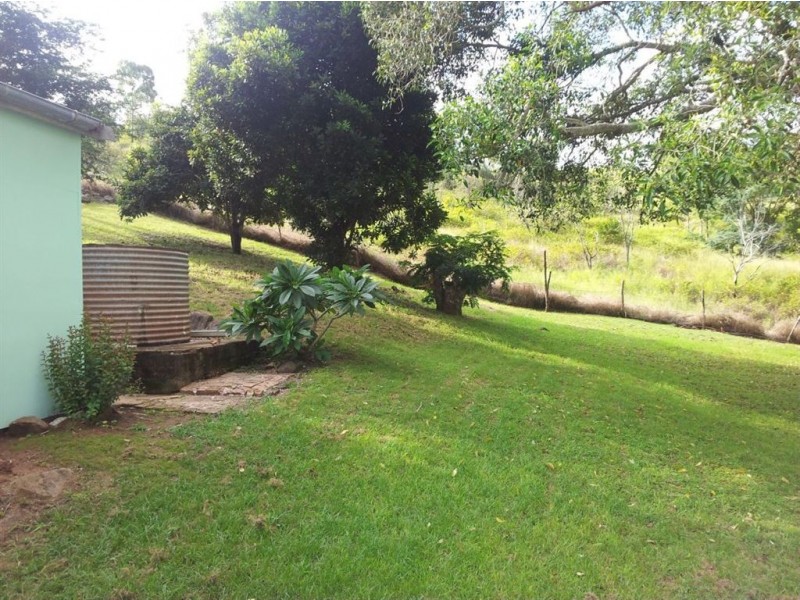 11 Davis Street, Mount Morgan QLD 4714