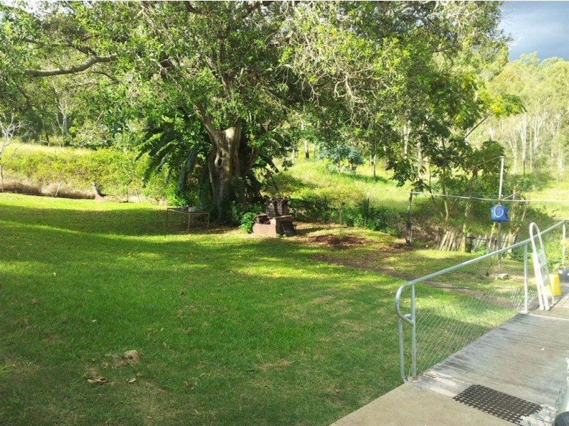 11 Davis Street, Mount Morgan QLD 4714